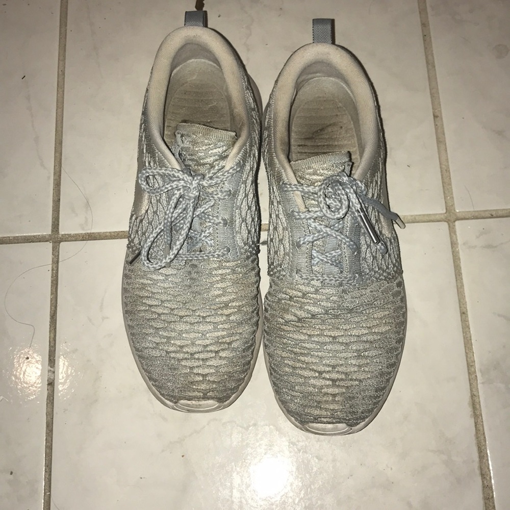 VERY WORN Nike Roshes